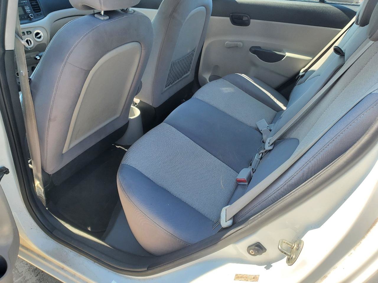 Used 2011 Hyundai Accent GLS FWD image 10
