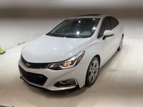 Used 2016 Chevrolet Cruze Premier image 1
