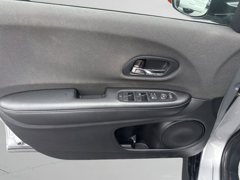 Used 2020 Honda HR-V Sport image 19