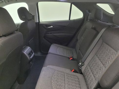 Used 2024 Chevrolet Equinox LT w/ LPO, Floor Liner Package FWD image 18
