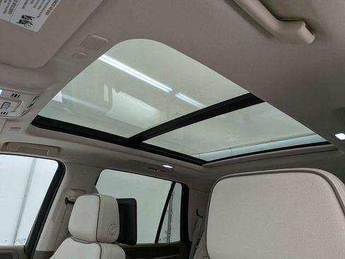 Certified 2024 GMC Yukon Denali w/ Advanced Technology Package image 22