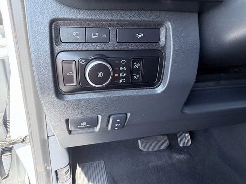 Used 2023 Ford F350 Lariat w/ Chrome Package AWD/4WD image 12