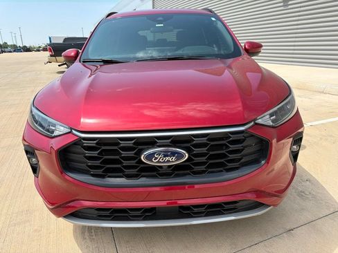 Used 2023 Ford Escape ST-Line Select w/ Tech Pack #2 AWD/4WD image 8
