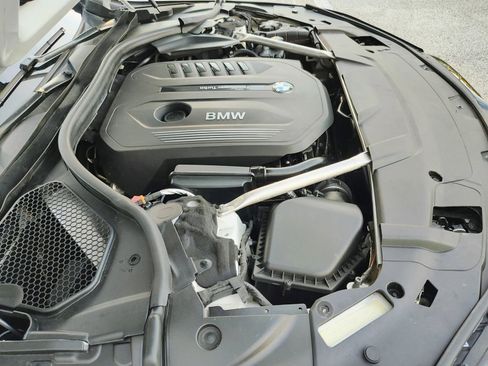 Used 2018 BMW 740i image 24