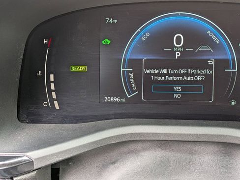 Used 2025 Toyota Camry SE image 17