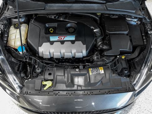 Used 2015 Ford Focus ST w/ Equipment Group 401A image 62