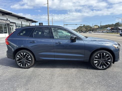 New 2026 Volvo XC60 T8 Ultra w/ Protection Package Premier AWD/4WD image 6