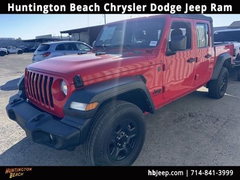 Used 2022 Jeep Gladiator Sport image 1
