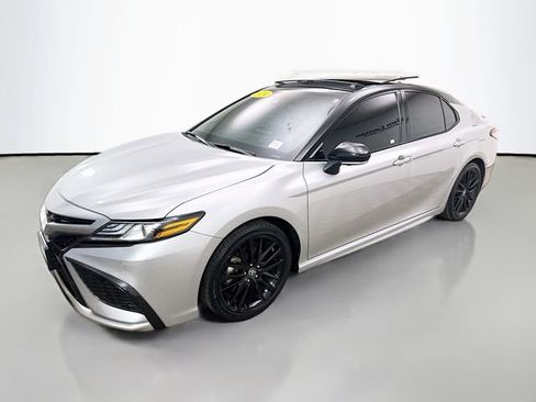 Used 2024 Toyota Camry XSE w/ Navigation Package FWD image 3