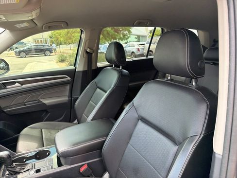 Used 2023 Volkswagen Atlas SE FWD image 19