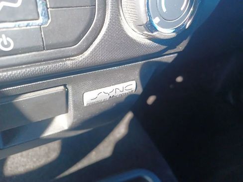 Used 2014 Ford F150 XLT w/ XLT Chrome Package image 13