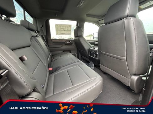 New 2026 GMC Sierra 2500 SLT w/ SLT Premium Package AWD/4WD image 18