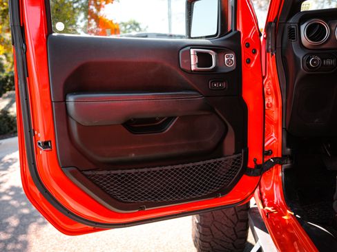 Used 2019 Jeep Wrangler Unlimited Rubicon image 14