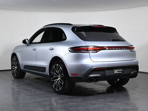 Certified 2026 Porsche Macan AWD/4WD image 3