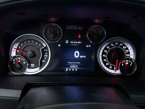 Used 2016 RAM 1500 Laramie w/ Convenience Group image 24