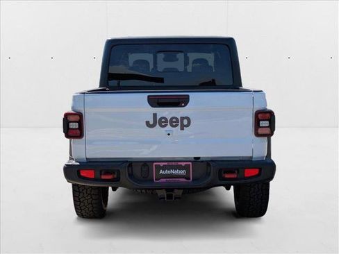 New 2025 Jeep Gladiator Rubicon w/ Convenience Group image 8