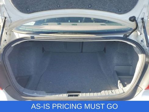 Used 2006 BMW 330i Sedan image 40