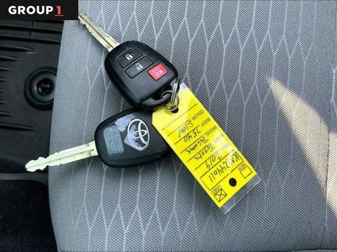 Certified 2019 Toyota Tacoma SR5 image 13