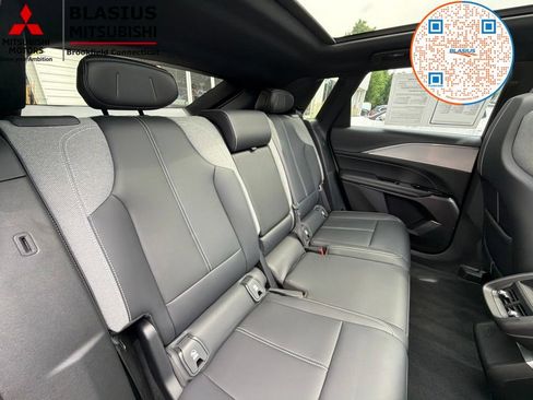 Used 2024 Cadillac Lyriq Tech w/ Driver Assist Package AWD/4WD image 81