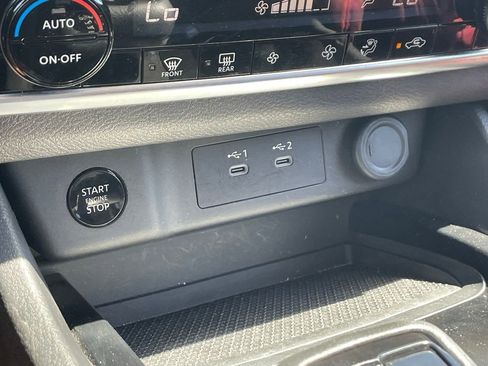 Used 2025 Nissan Rogue SV image 6