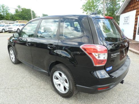 Used 2016 Subaru Forester 2.5i AWD/4WD image 11