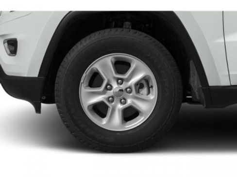 Used 2015 Jeep Grand Cherokee Altitude image 14