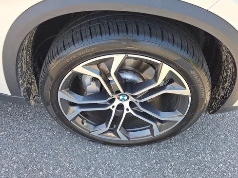 Used 2023 BMW X5 xDrive40i w/ Premium Package AWD/4WD image 14