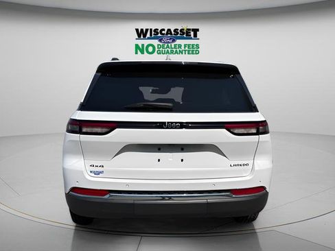 Used 2023 Jeep Grand Cherokee Laredo AWD/4WD image 24
