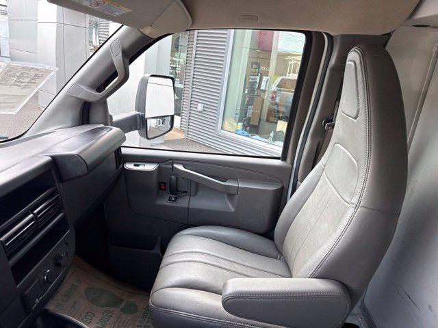 Used 2023 Chevrolet Express 3500 w/ Power Convenience Package RWD image 25