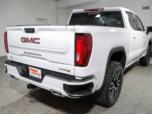 Used 2025 GMC Sierra 1500 AT4 w/ AT4 Preferred Package AWD/4WD image 7