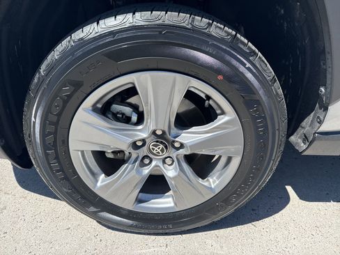 Used 2025 Toyota RAV4 LE image 10