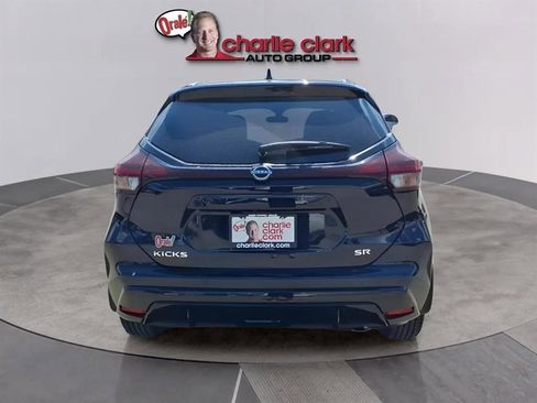 Used 2023 Nissan Kicks SR w/ SR Premium Package image 4
