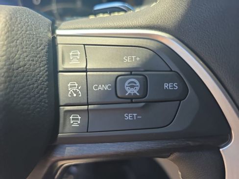 New 2026 Jeep Grand Cherokee Limited AWD/4WD image 19