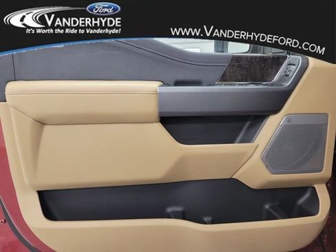 New 2026 Ford F350 Lariat w/ Lariat Premium Package image 17