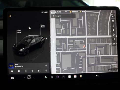 Used 2023 Tesla Model Y Performance image 29