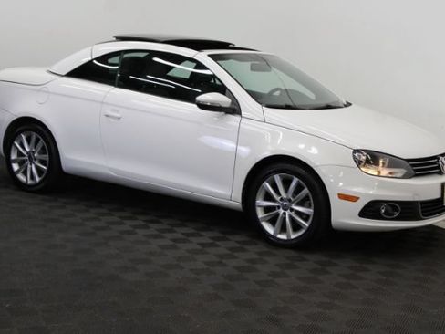 Used 2013 Volkswagen Eos Komfort FWD image 26