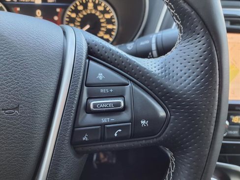 Used 2023 Nissan Maxima Platinum image 14