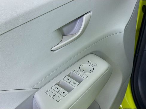 Certified 2024 Hyundai Kona SEL image 18