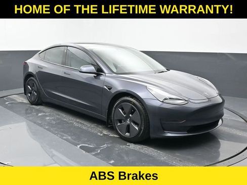 Used 2023 Tesla Model 3 Standard Range image 8