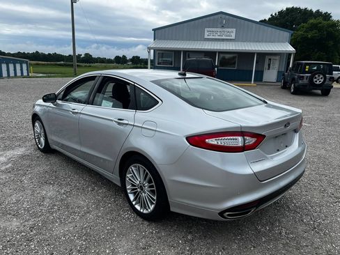 Used 2015 Ford Fusion SE w/ Equipment Group 202A FWD image 5