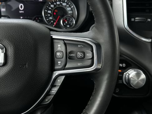 Used 2025 RAM 1500 Laramie AWD/4WD image 16