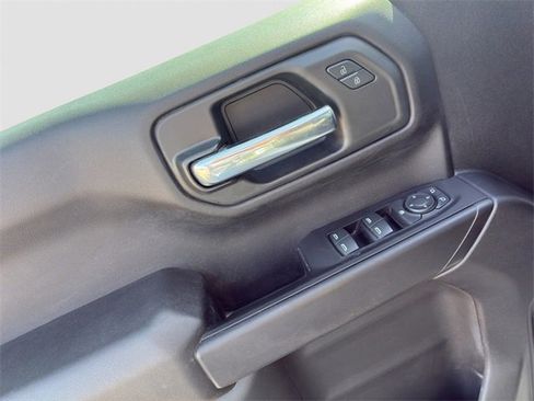 Used 2024 Chevrolet Silverado 1500 Custom image 13