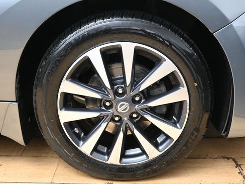 Used 2016 Nissan Altima 2.5 SV w/ Convenience Package FWD image 15