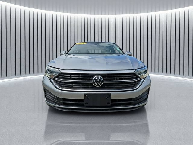 Used 2024 Volkswagen Jetta SE FWD image 9