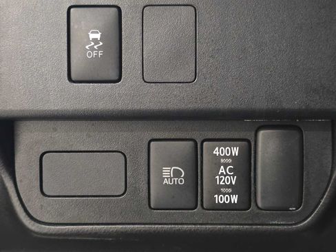 Certified 2022 Toyota Tacoma TRD Off-Road w/ TRD Premium Off Road Package AWD/4WD image 17