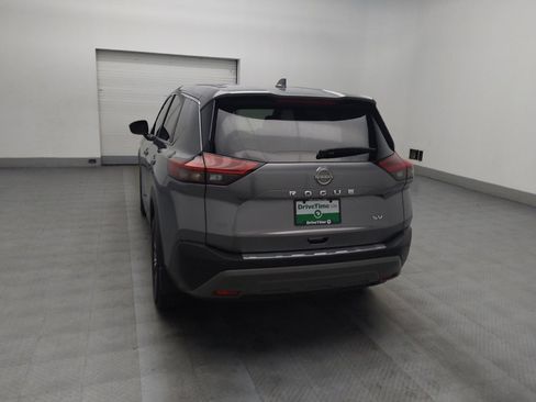 Used 2023 Nissan Rogue SV image 6