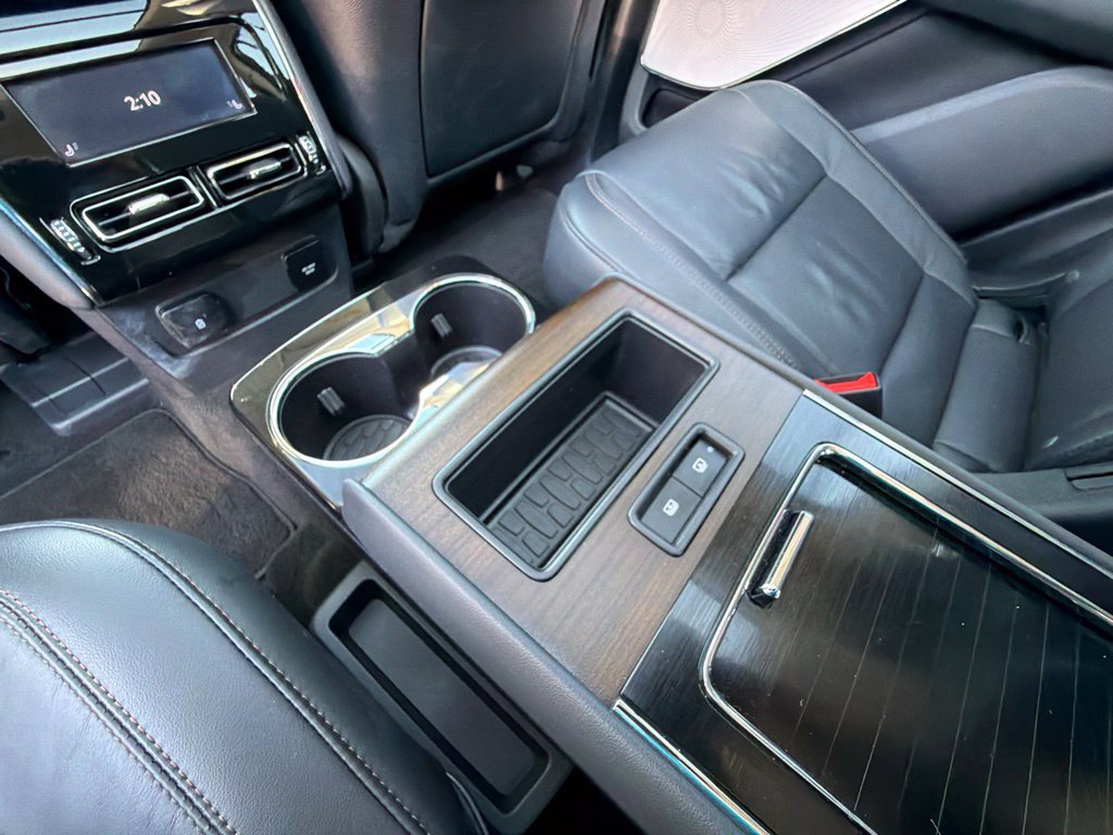 Used 2025 Lincoln Aviator Reserve w/ Equipment Group 201A AWD/4WD image 18