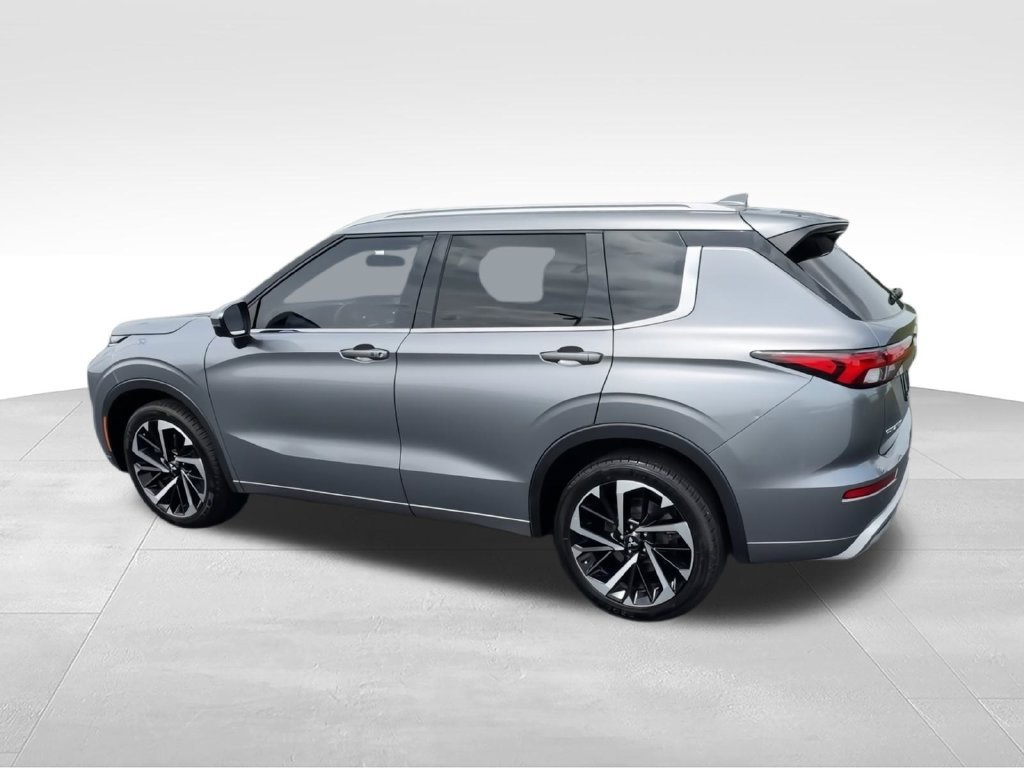 Used 2022 Mitsubishi Outlander SEL AWD/4WD image 6