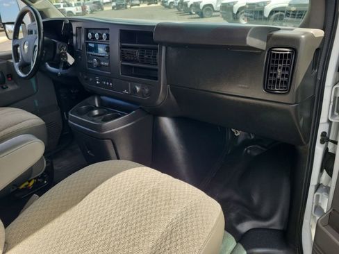 Used 2021 Chevrolet Express 3500 w/ Power Convenience Package RWD image 24