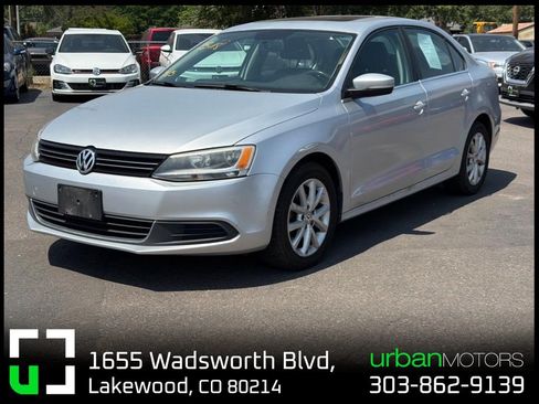 Used 2013 Volkswagen Jetta SE FWD image 1